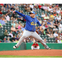 Sioux Falls Canaries Pitcher Misael Siverio